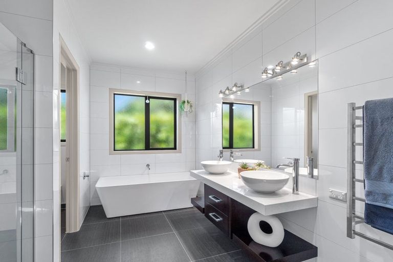 Photo of property in 11 Johnnybro Place, Rototuna North, Hamilton, 3210