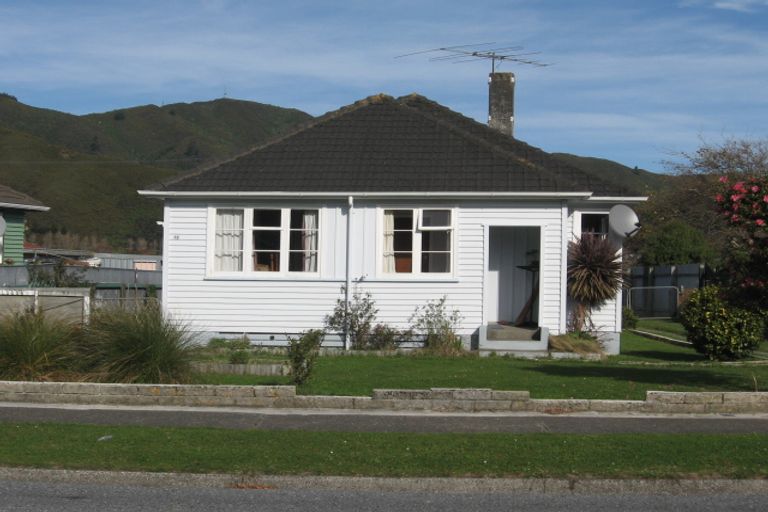 Photo of property in 12 Harris Street, Naenae, Lower Hutt, 5011