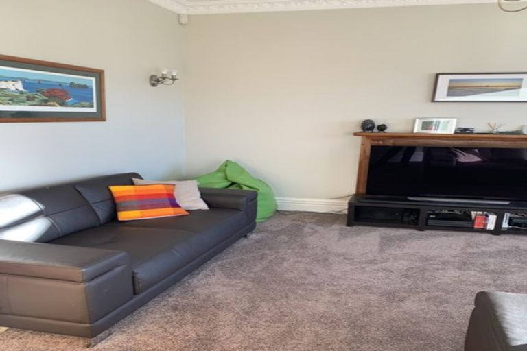 Photo of property in 68 Beauchamp Street, Karori, Wellington, 6012