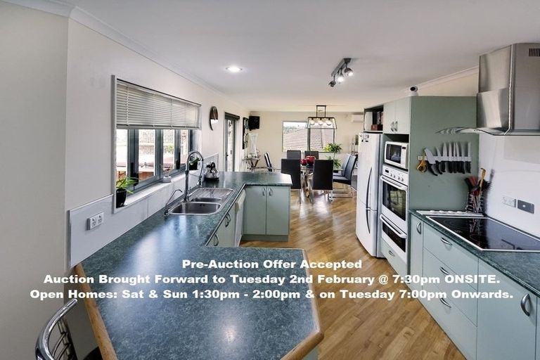 Photo of property in 147f Sturges Road, Henderson, Auckland, 0612