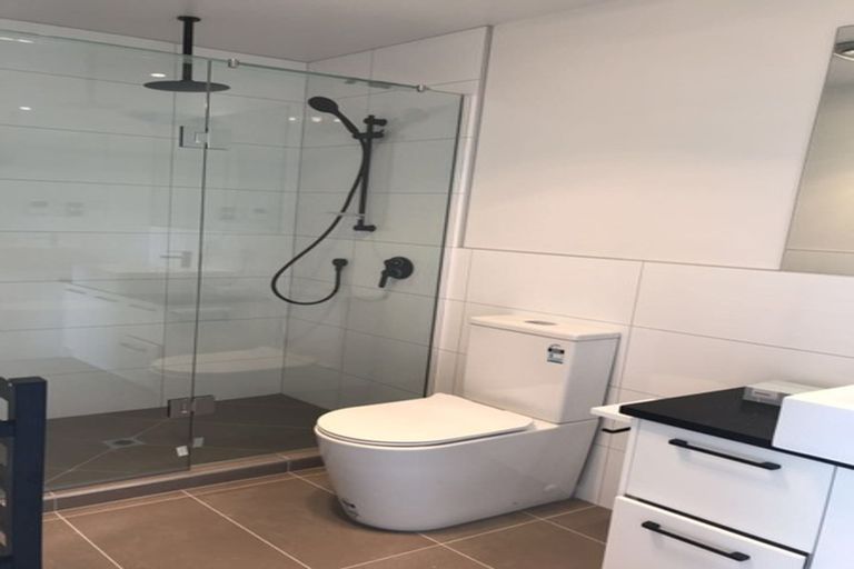 Photo of property in 23 Meritage Lane, Te Atatu South, Auckland, 0610