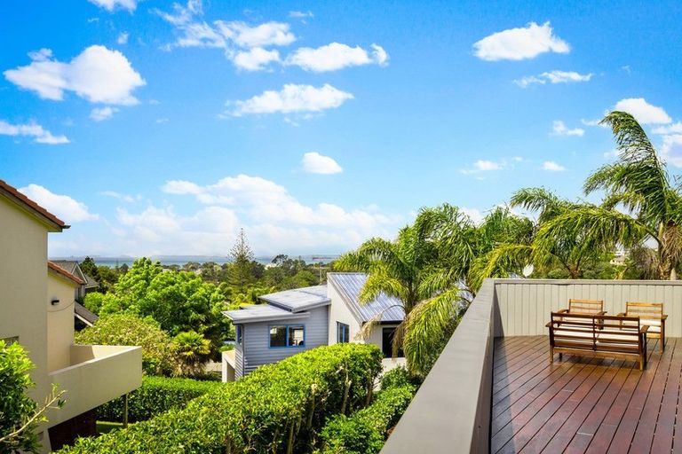 Photo of property in 20 Centennial Place, Campbells Bay, Auckland, 0630