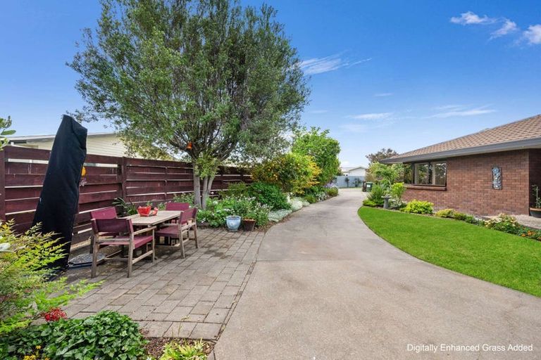 Photo of property in 30c Neeve Road, Taradale, Napier, 4112