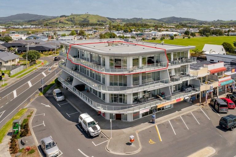 Photo of property in 10/898 Papamoa Beach Road, Papamoa Beach, Papamoa, 3118