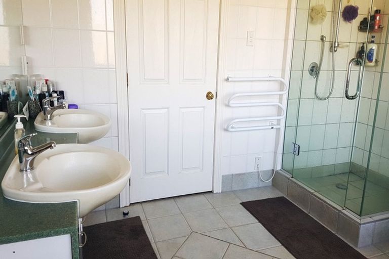 Photo of property in 165 Pine Valley Road, Dairy Flat, Silverdale, 0992