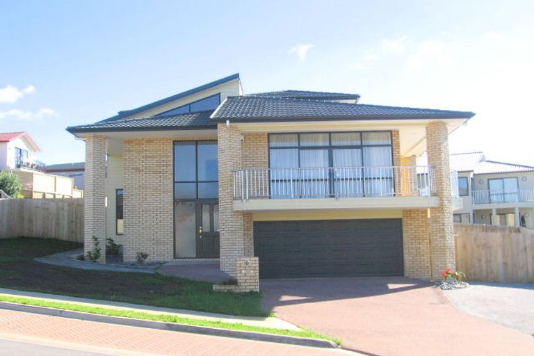 Photo of property in 61 San Valentino Drive, Henderson, Auckland, 0612