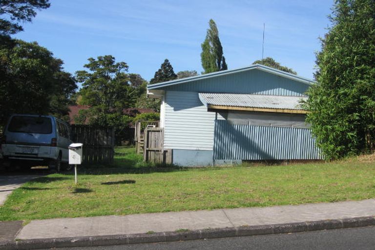 Photo of property in 3 Agincourt Street, Glenfield, Auckland, 0629