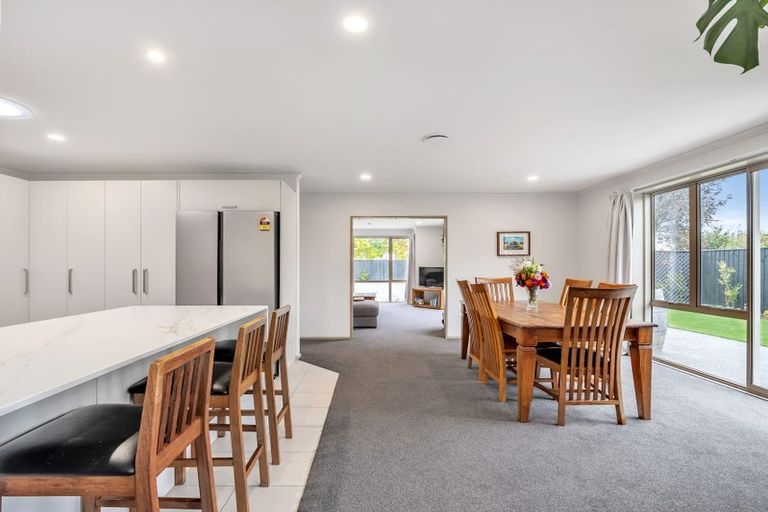 Photo of property in 36 Sovereign Gardens, Halswell, Christchurch, 8025