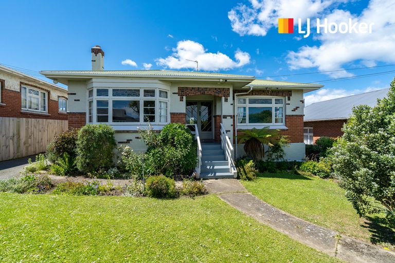 Photo of property in 97 Tomahawk Road, Andersons Bay, Dunedin, 9013