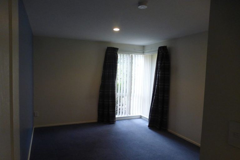 Photo of property in 9 Courtfield Close, Parklands, Christchurch, 8083