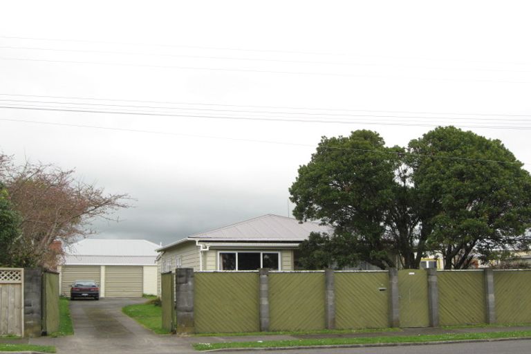 Photo of property in 4 Oriental Street, Welbourn, New Plymouth, 4312