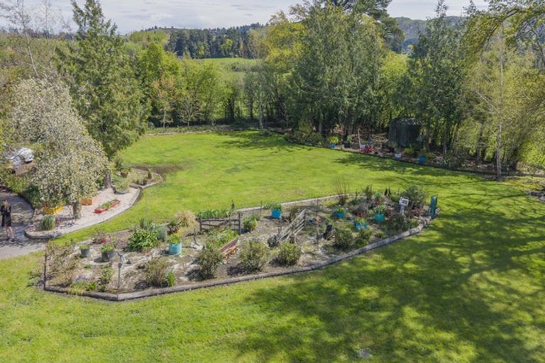 Photo of property in 32 Victoria Street, Oxford, 7430