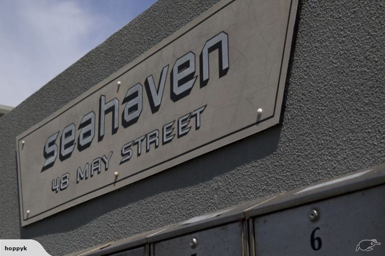 Photo of property in 2/48 May Street, Mount Maunganui, 3116