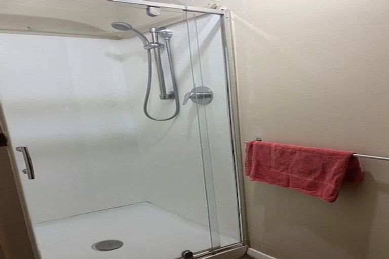 Photo of property in 21 Saint Edmund Crescent, Tawa, Wellington, 5028