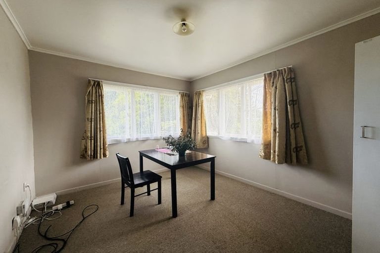 Photo of property in 13 Reiman Street, New Lynn, Auckland, 0600