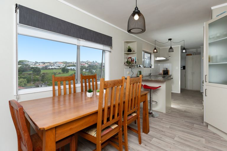 Photo of property in 16 Pandora Place, Welcome Bay, Tauranga, 3112