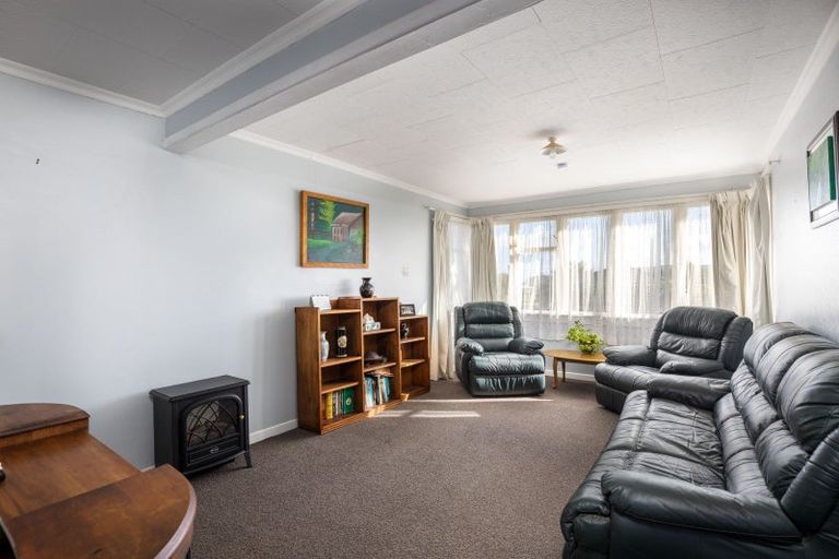 Photo of property in 52 Richmond Street, Waitara, 4320