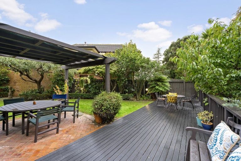 Photo of property in 2/131 Woburn Road, Woburn, Lower Hutt, 5010