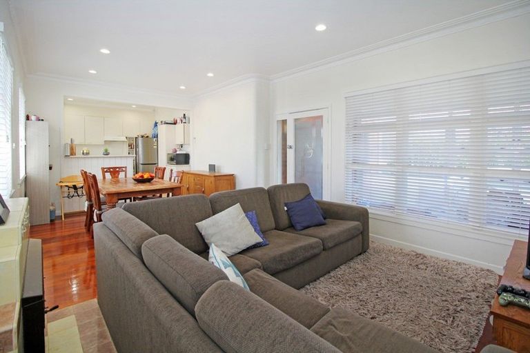 Photo of property in 74 Landscape Road, Papatoetoe, Auckland, 2025