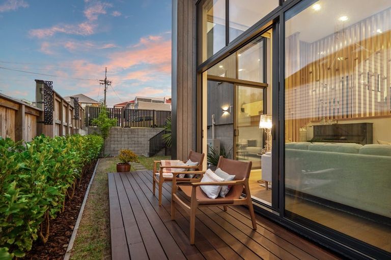 Photo of property in 2 Matau Way, Hauraki, Auckland, 0622