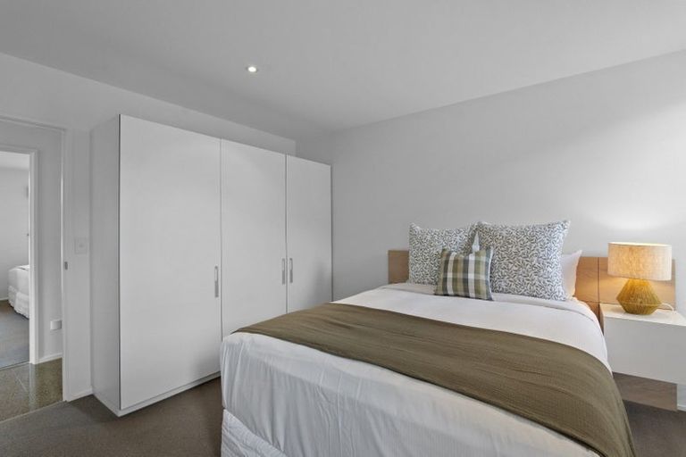 Photo of property in 65 Hawkesbury Avenue, St Albans, Christchurch, 8014