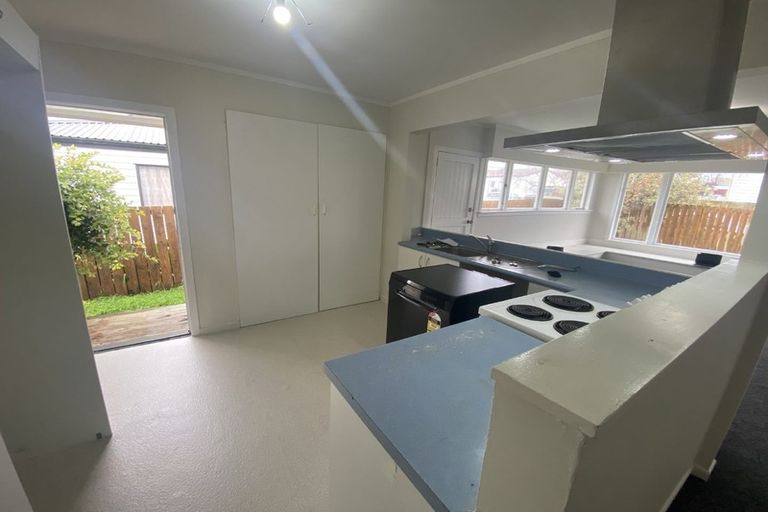 Photo of property in 1/31 Solveig Place, Randwick Park, Auckland, 2105