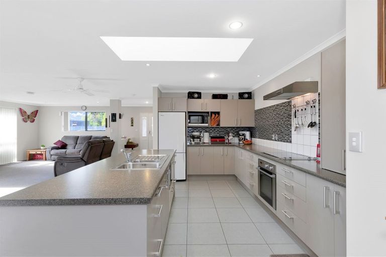 Photo of property in 3/6 Church Street, Amberley, 7410