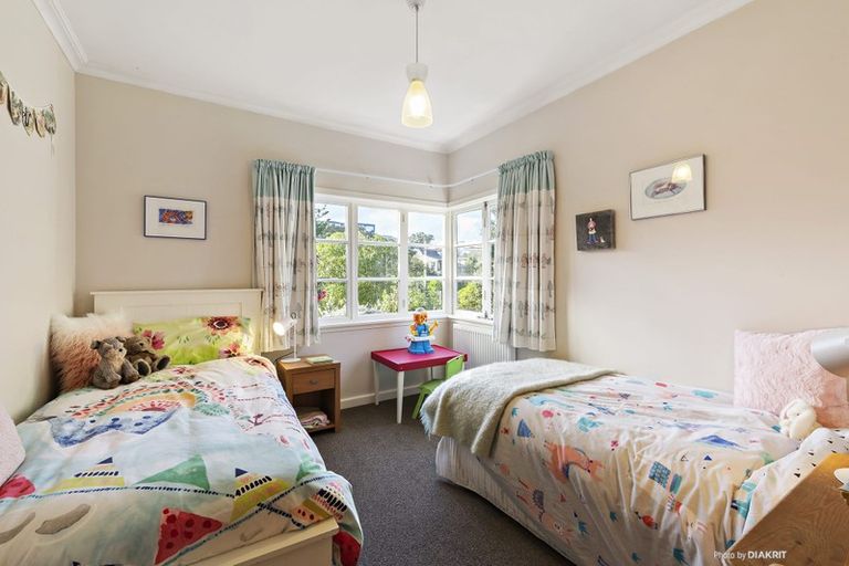 Photo of property in 54c Hungerford Road, Houghton Bay, Wellington, 6023