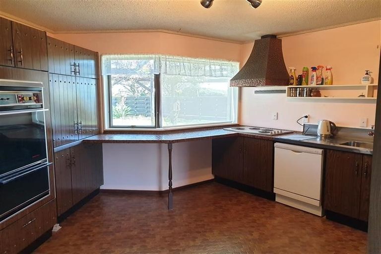 Photo of property in 56 Kentucky Way, Awapuni, Palmerston North, 4412