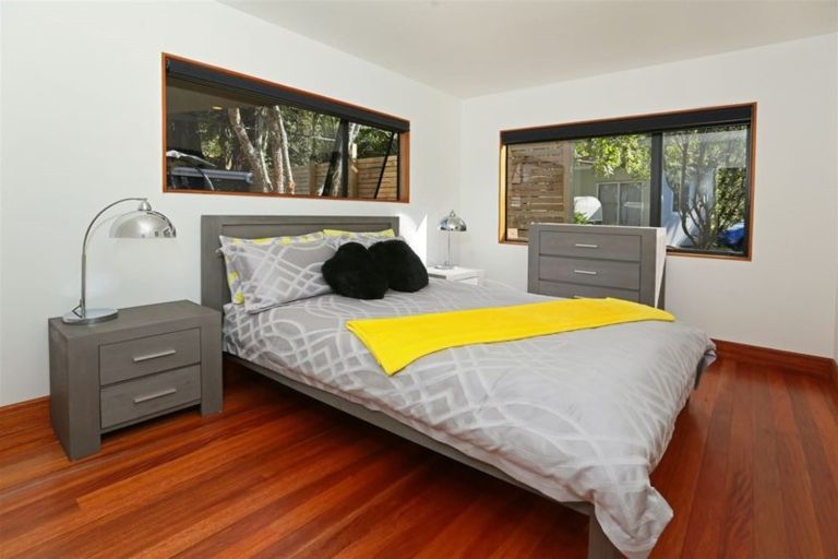 Photo of property in 22 Rimu Road, Oratia, Auckland, 0604