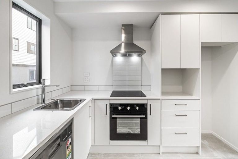 Photo of property in 13 Raupeti Lane, Henderson, Auckland, 0612