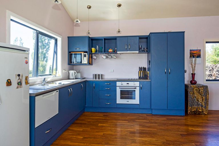 Photo of property in 10 Ellis Road, Normanby, Timaru, 7971