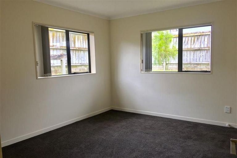 Photo of property in 9 Kokako Rise, Papakura, 2110