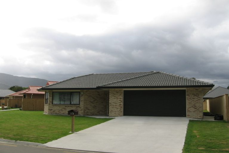 Photo of property in 14 Evergreen Crescent, Trentham, Upper Hutt, 5018