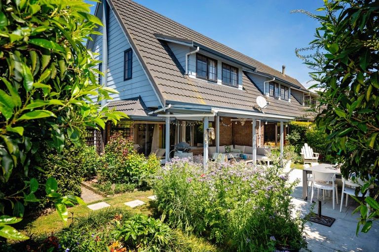 Photo of property in 1228 Howard Street, Parkvale, Hastings, 4122