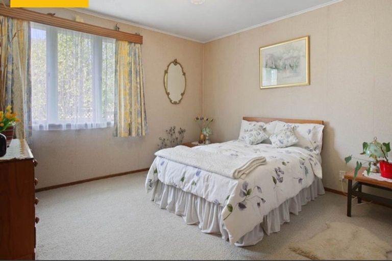 Photo of property in 70 Lake Road, Northcote, Auckland, 0627