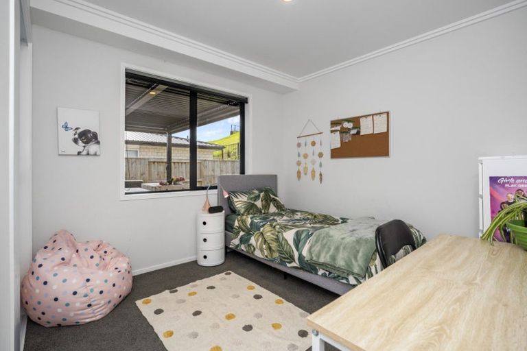 Photo of property in 12 Stingray Drive, Omokoroa, 3114