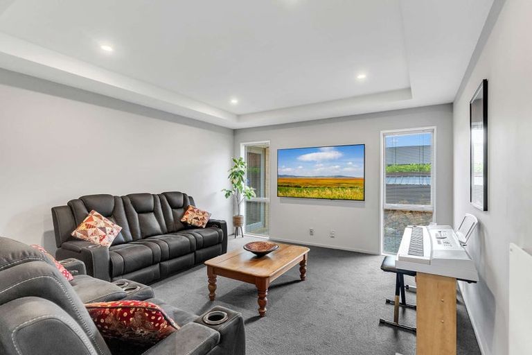 Photo of property in 17 Cameron Crescent, Rolleston, 7614