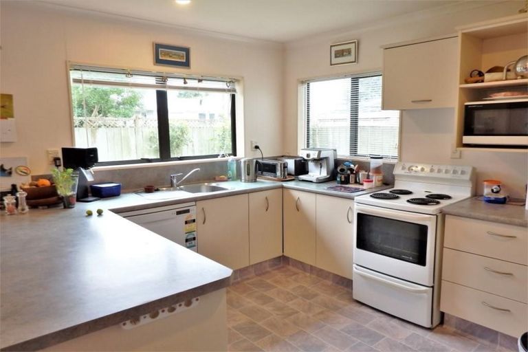 Photo of property in 14a Sandwich Road, St Andrews, Hamilton, 3200