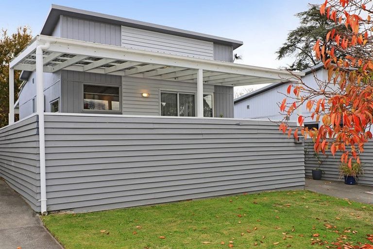 Photo of property in 1b Reynolds Road, Havelock North, 4130