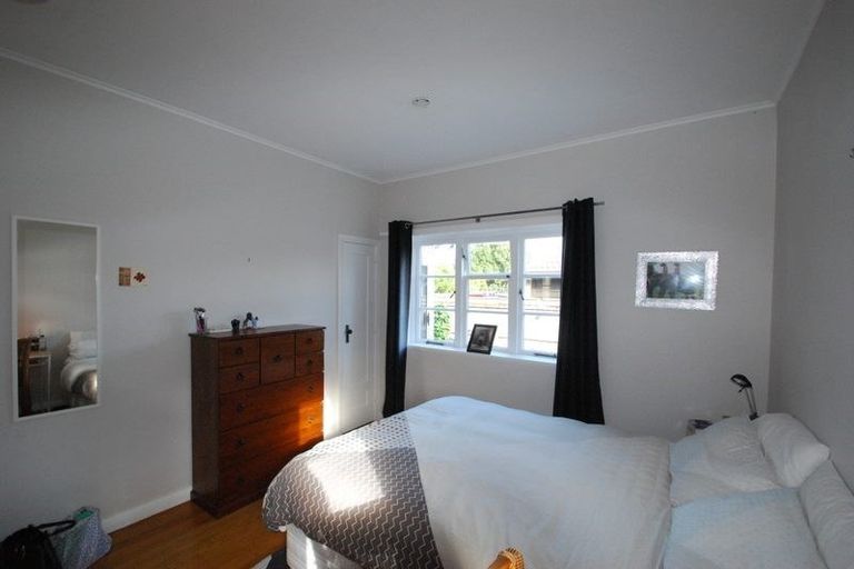 Photo of property in 69 Waiwhetu Road, Waterloo, Lower Hutt, 5011