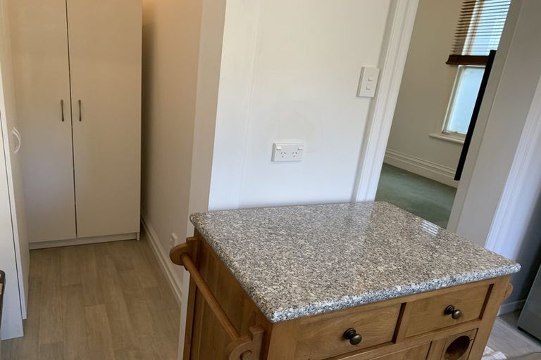 Photo of property in 208 The Terrace, Wellington Central, Wellington, 6011