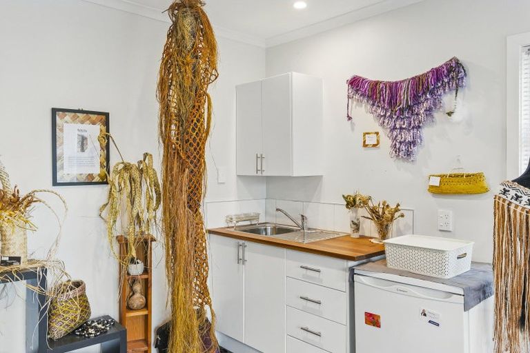 Photo of property in 31 Elizabeth Street, Waikanae, 5036