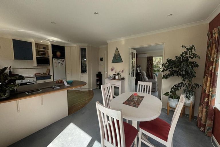 Photo of property in 74 Weggery Drive, Waikanae Beach, Waikanae, 5036