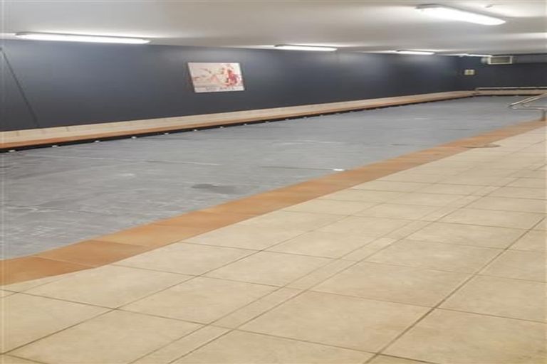 Photo of property in Luxford Villas, 116/72 Herald Street, Berhampore, Wellington, 6023