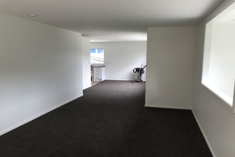 Photo of property in 18b Ranui Terrace, Tawa, Wellington, 5028
