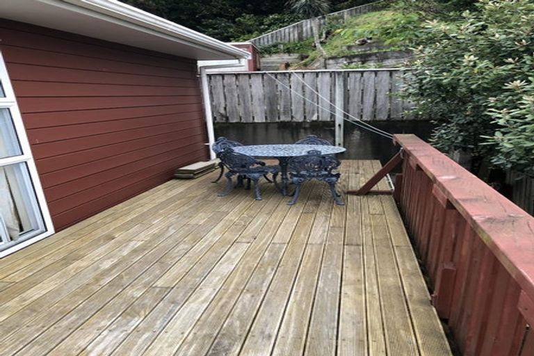 Photo of property in 10 Phillip Street, Johnsonville, Wellington, 6037