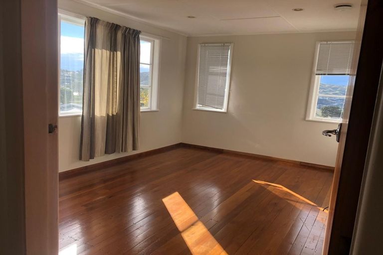 Photo of property in 199 Helston Road, Paparangi, Wellington, 6037