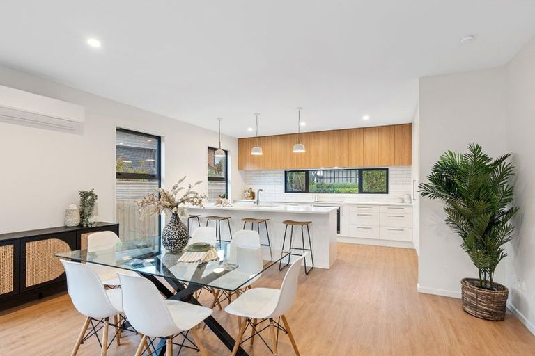 Photo of property in 16 Soleares Avenue, Mount Pleasant, Christchurch, 8081