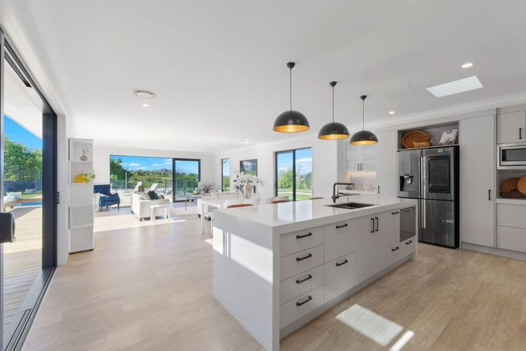 Photo of property in 99 Stoneridge Terrace, Whitford, Manurewa, 2576